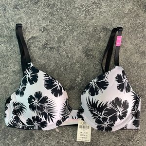 Aloha print Pink Victoria’s Secret t-shirt bra